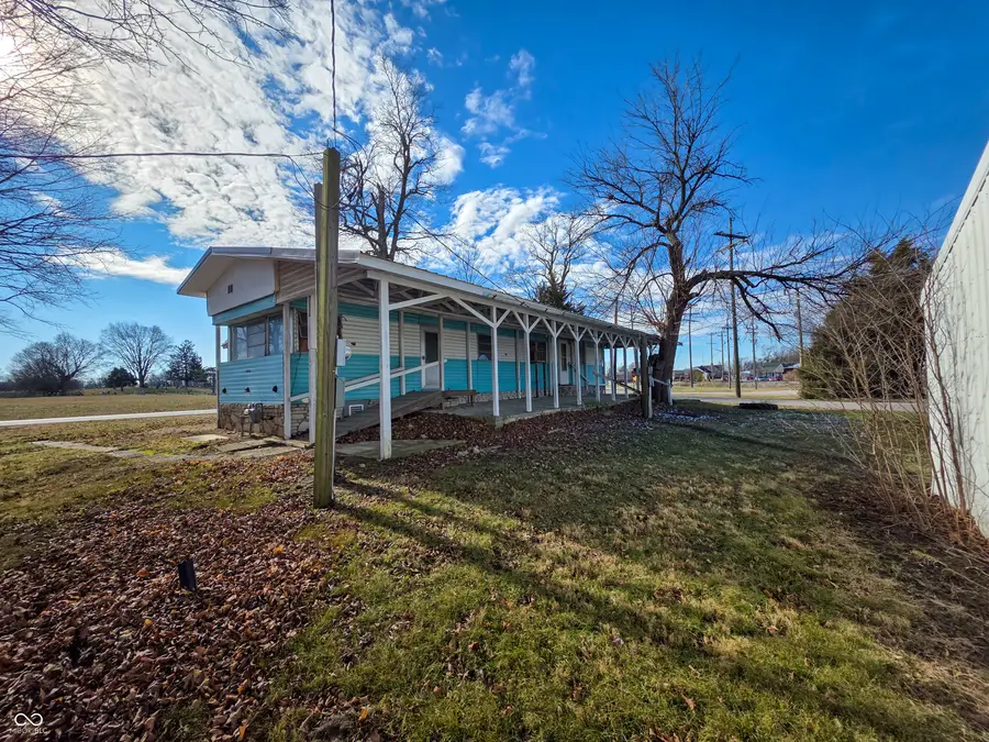 108 Hanna Street, Worthington, IN 47471 - Image #3