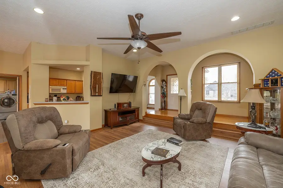 218 Deer Trace Court, Pittsboro, IN 46167 - Image #3