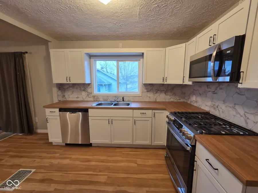 607 4th Street, Shelbyville, IN 46176 - Image #3