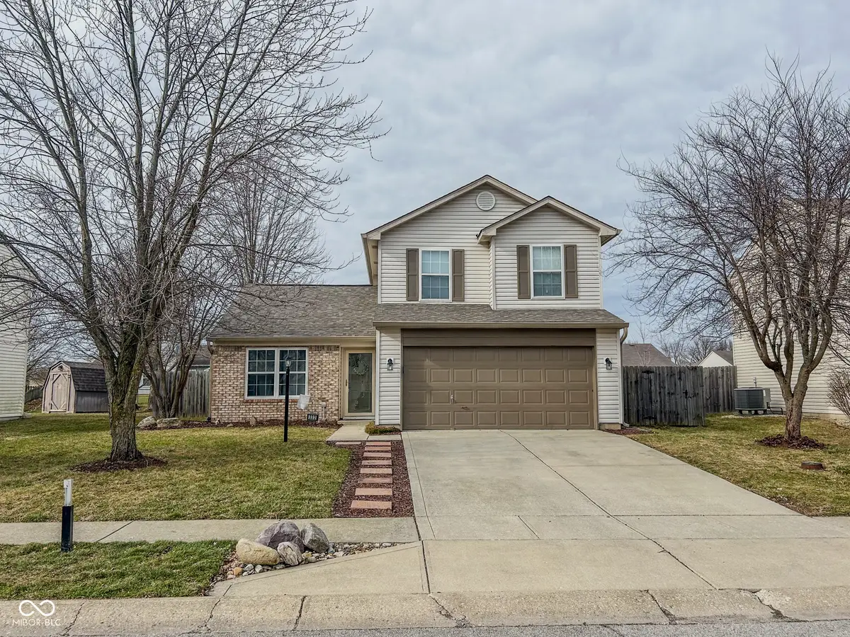 332 Brixton Woods East Drive, Pittsboro, IN 46167 - Image #1