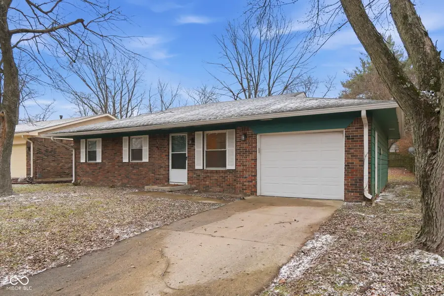 9643 Pepperidge Drive, Indianapolis, IN 46235 - Image #2