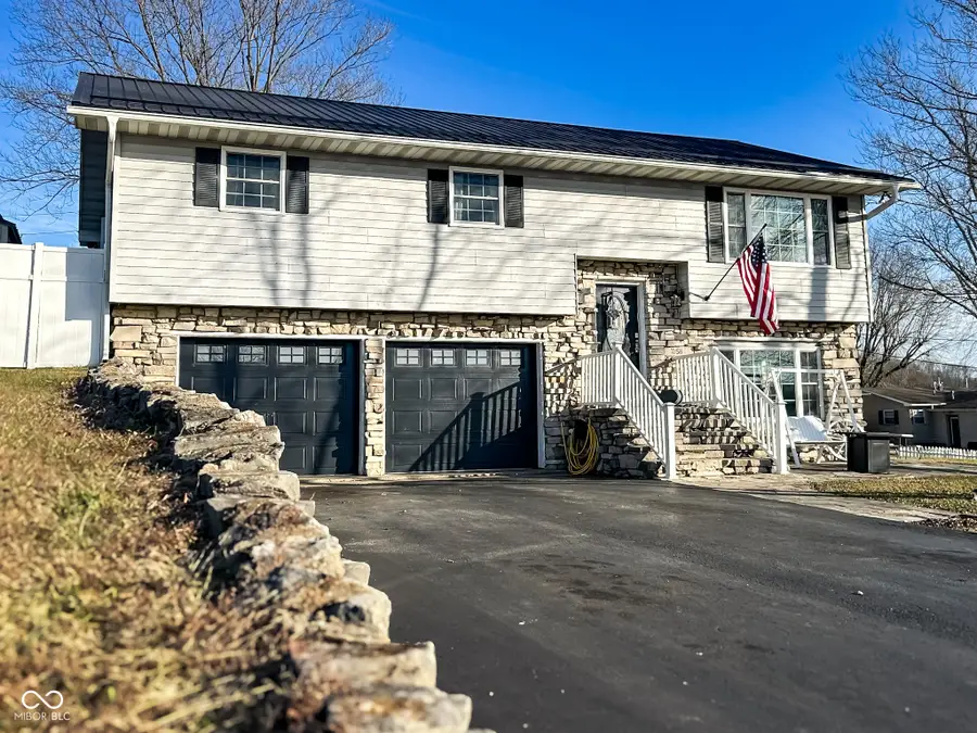 1058 N Sandy Hook Road, Paoli, IN 47454 - Image #2