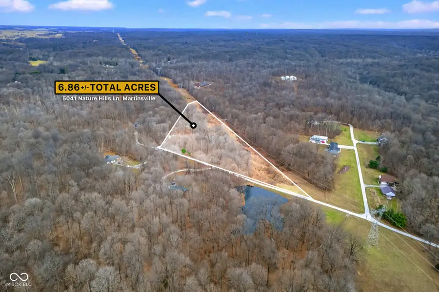 5041 N Nature Hills Lane, Martinsville, IN 46151 - #2