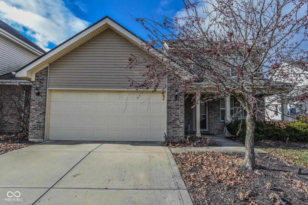 450 Angelina Way, Avon, IN 46123 - Image #1
