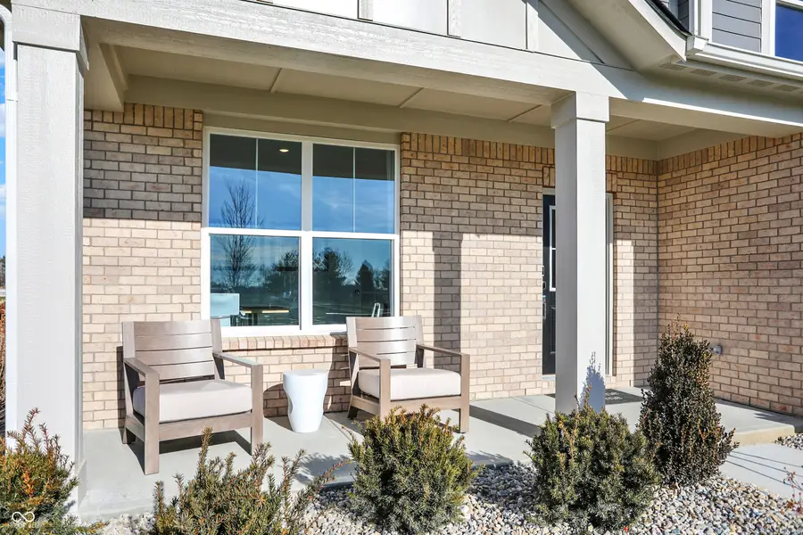 958 Elmwood Lane, Greenwood, IN 46143 - Image #2