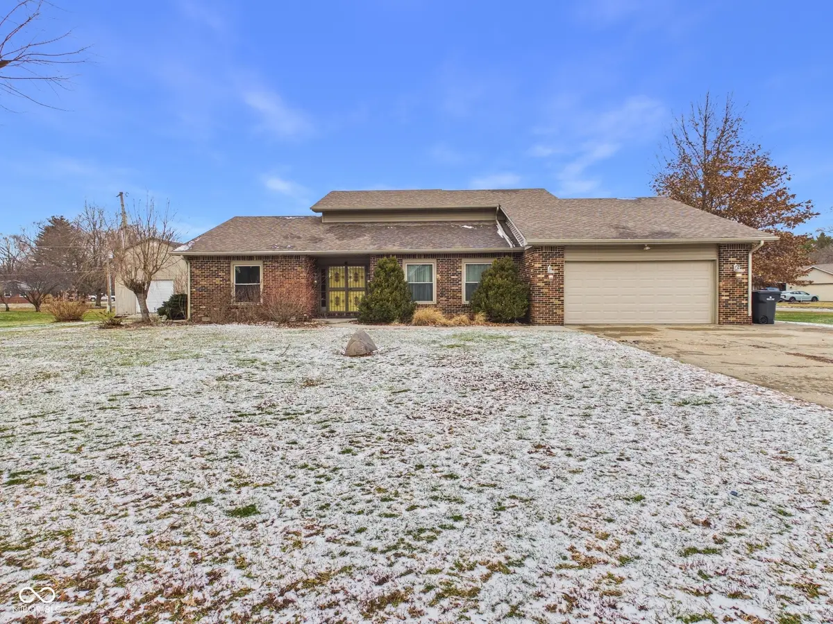 2111 Round Barn Road, Anderson, IN 46017 - Image #1