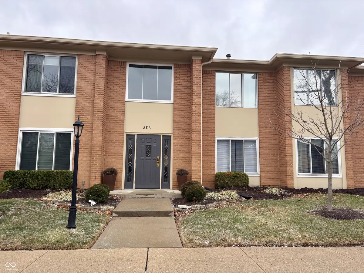 586 Hunters Drive #Apt B, Carmel, IN 46032 - Image #1