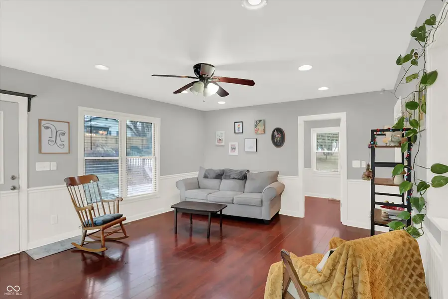 118 Nakomis Street, Noblesville, IN 46062 - Image #2