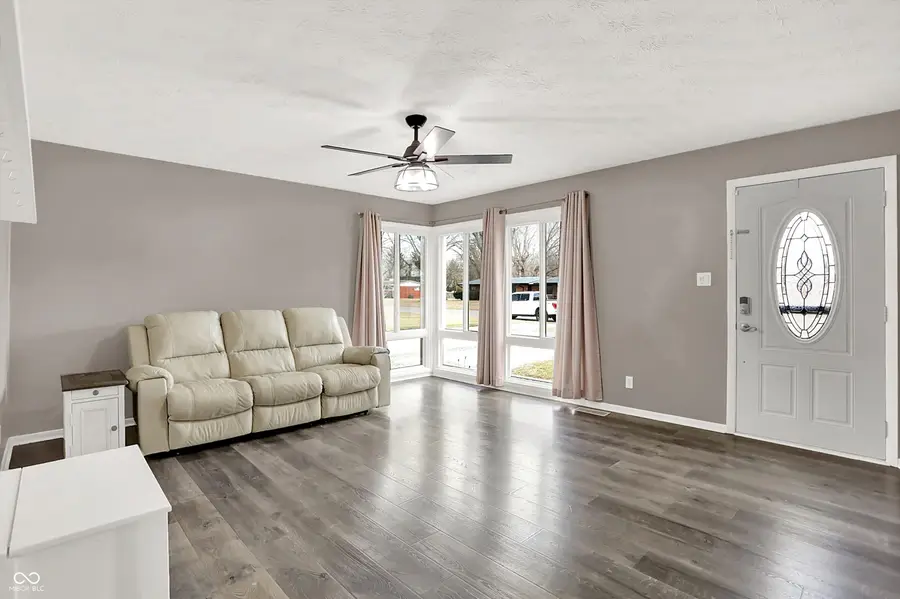 470 Robbins Drive, Greenwood, IN 46142 - Image #3