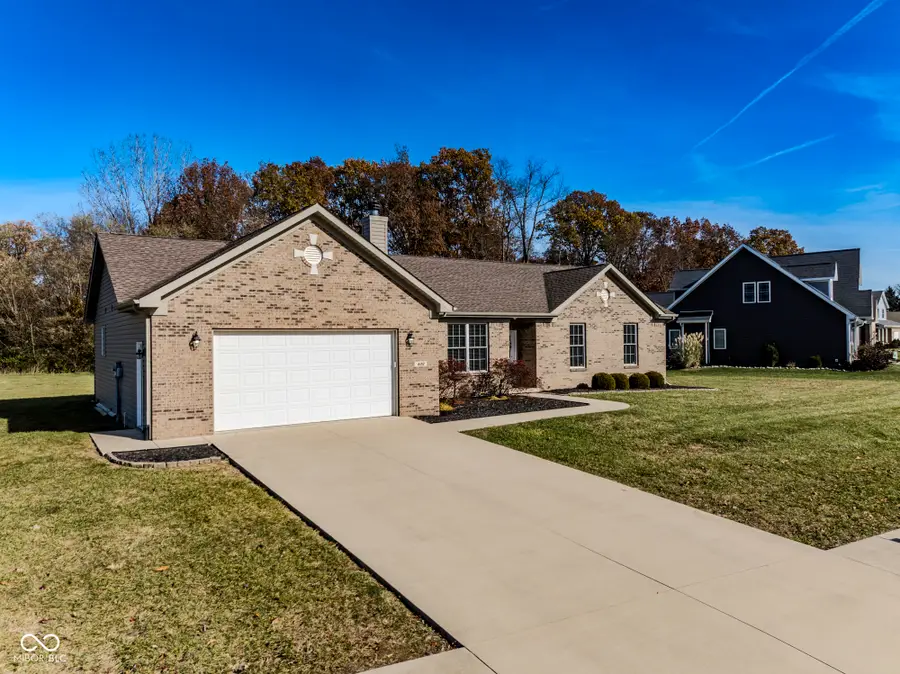 422 S Bridgewater Lane, Muncie, IN 47304 - #3