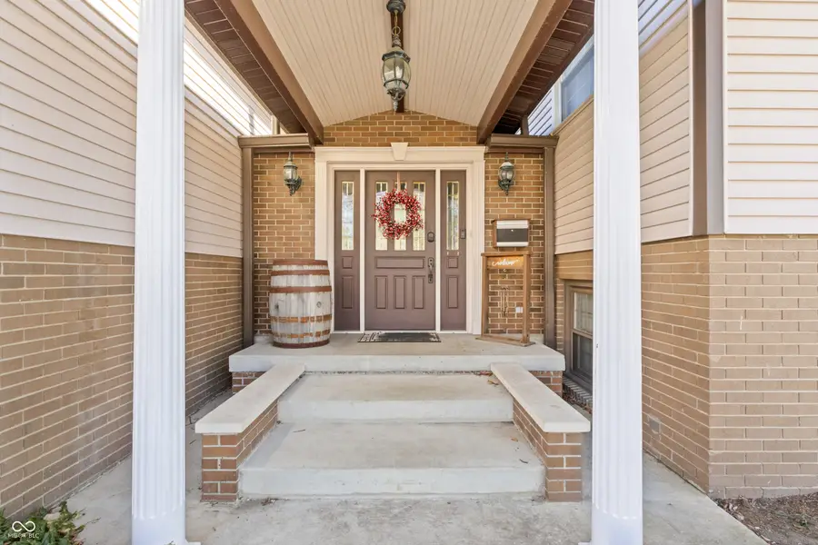 3605 Saddle Drive, Columbus, IN 47203 - Image #2