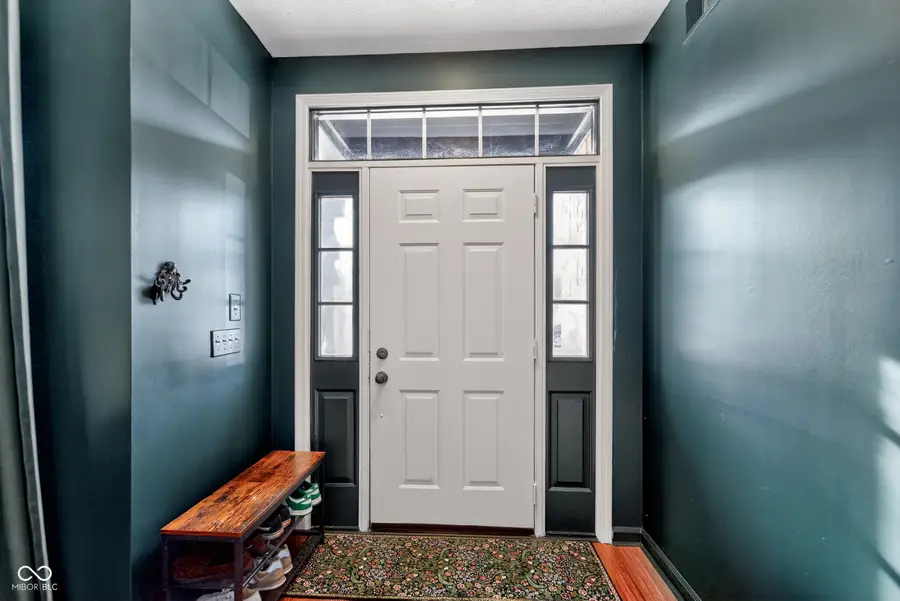 8635 Woodstone Way W, Indianapolis, IN 46256 - Image #3