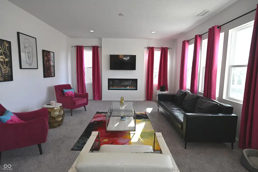 6948 Sablecliff Way, Brownsburg, IN 46112 - Image #3