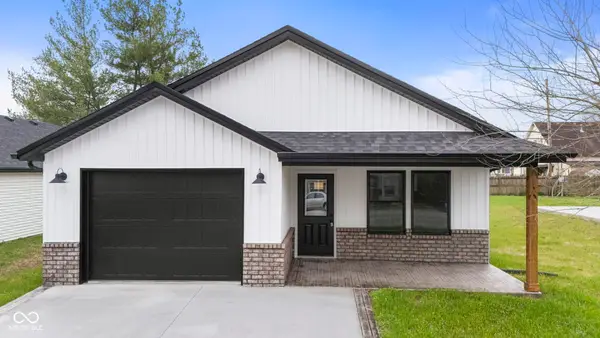 633 W Cherry Street, Scottsburg, IN 47170