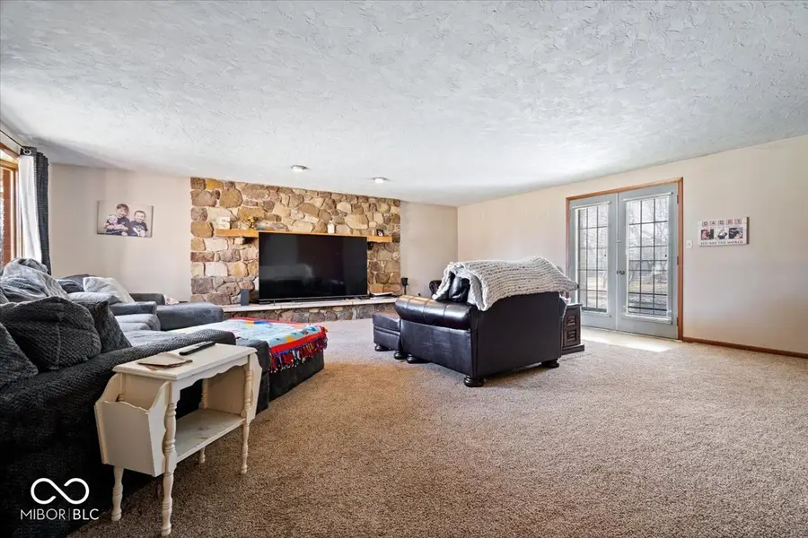 283 E 600 N, Alexandria, IN 46001 - Image #2