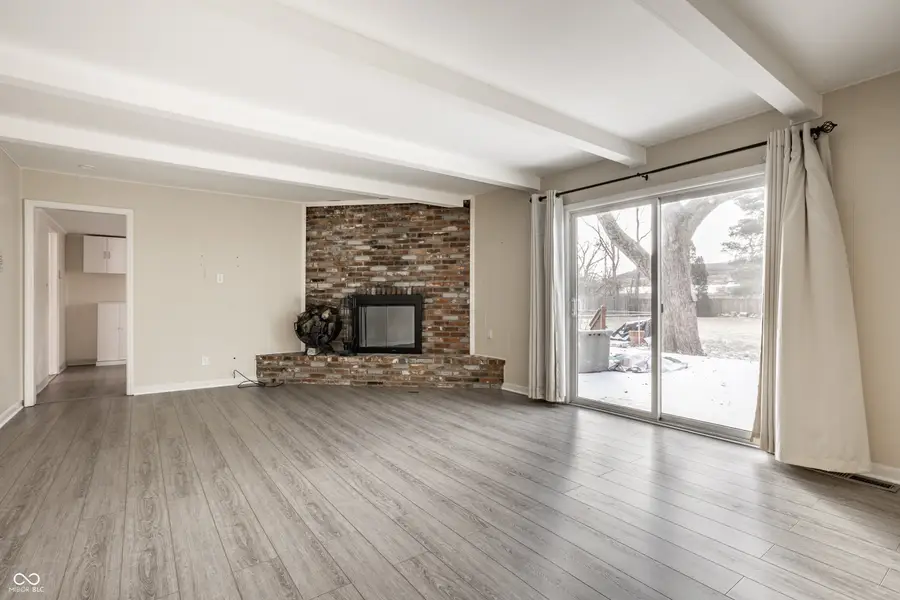 647 Spring Mill Lane, Indianapolis, IN 46260 - Image #2