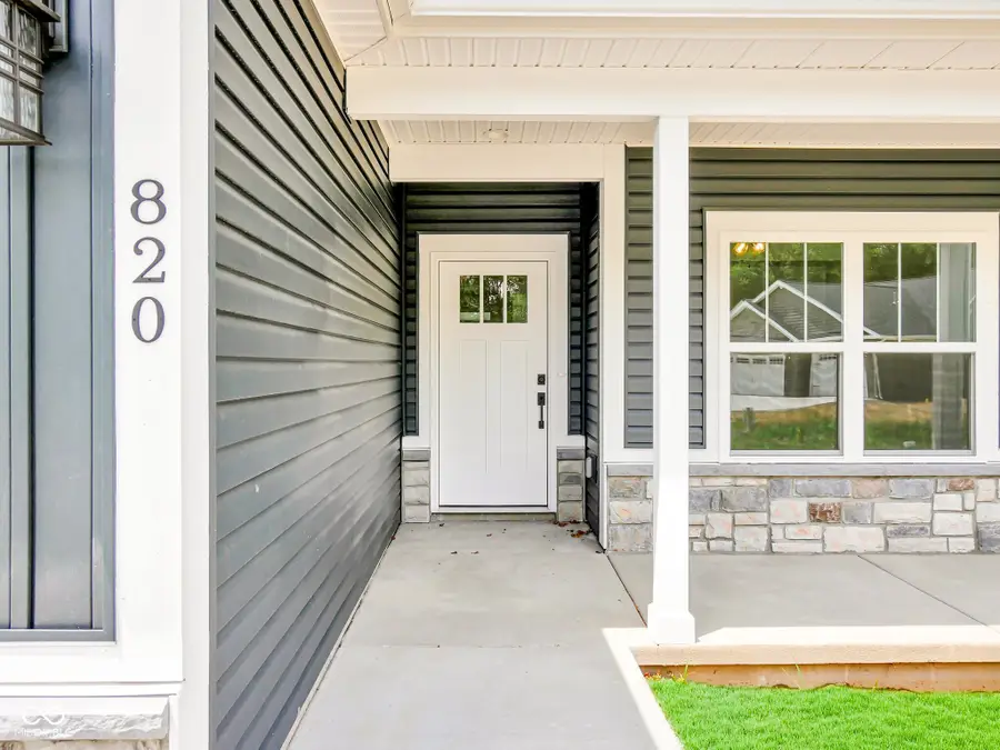 820 Hackberry Court, Frankfort, IN 46041 - Image #2