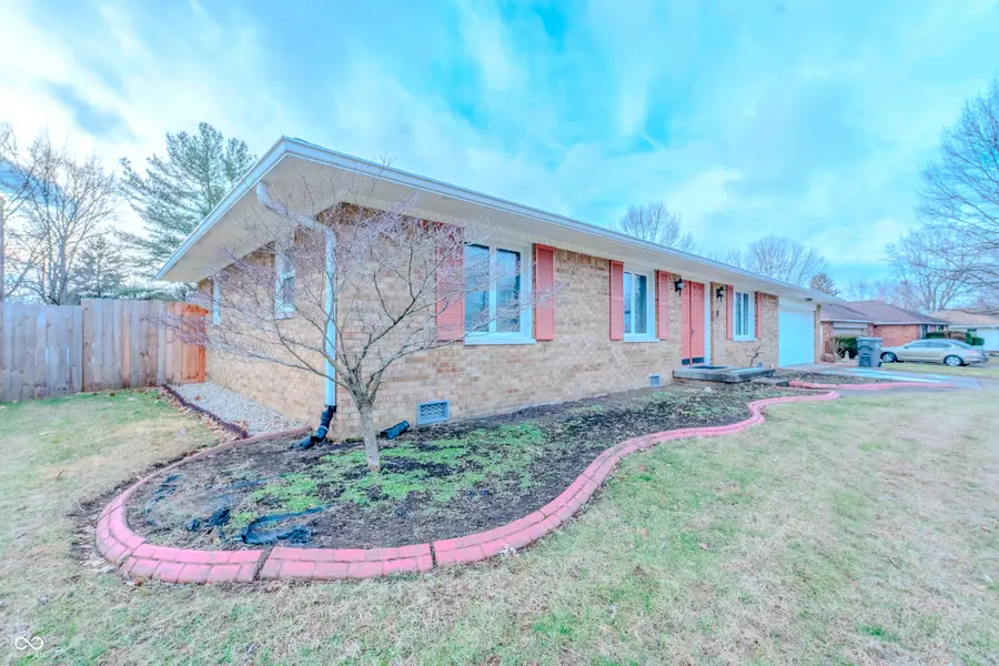 8602 Bishops Lane, Indianapolis, IN 46217 - Image #2