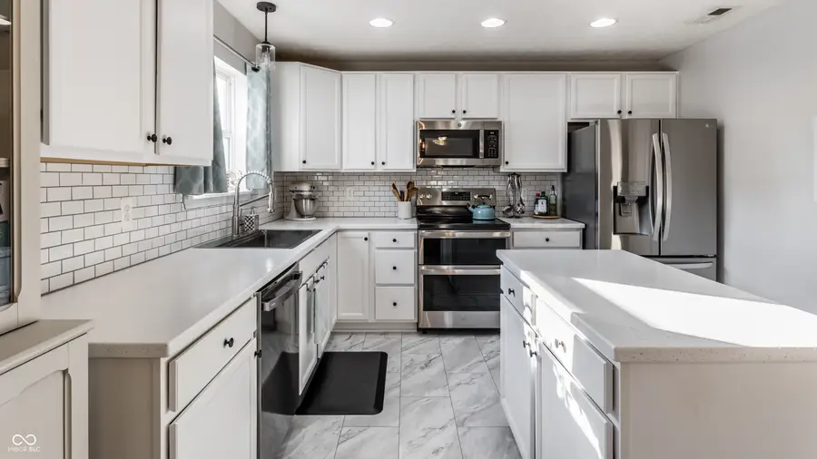 8815 N Fawn Meadow Drive, McCordsville, IN 46055 - Image #2