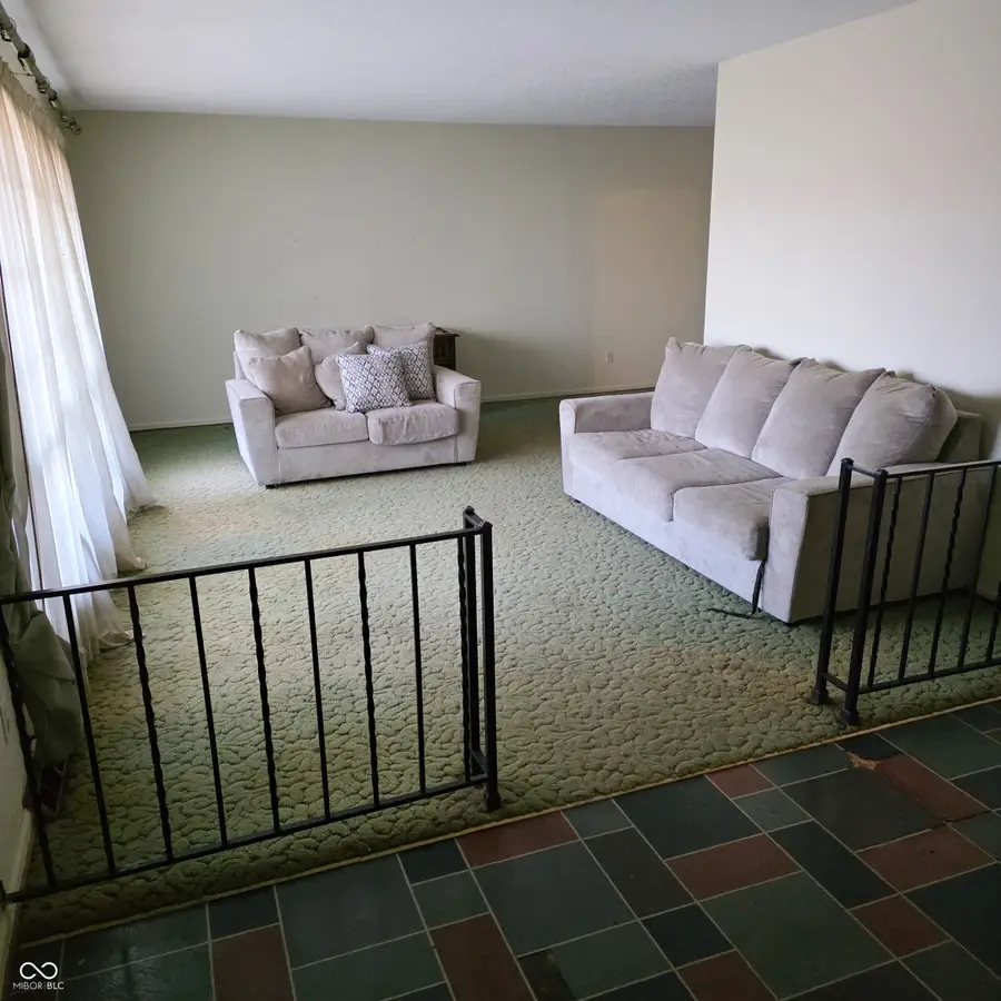 8527 Skyway Drive, Indianapolis, IN 46219 - Image #2