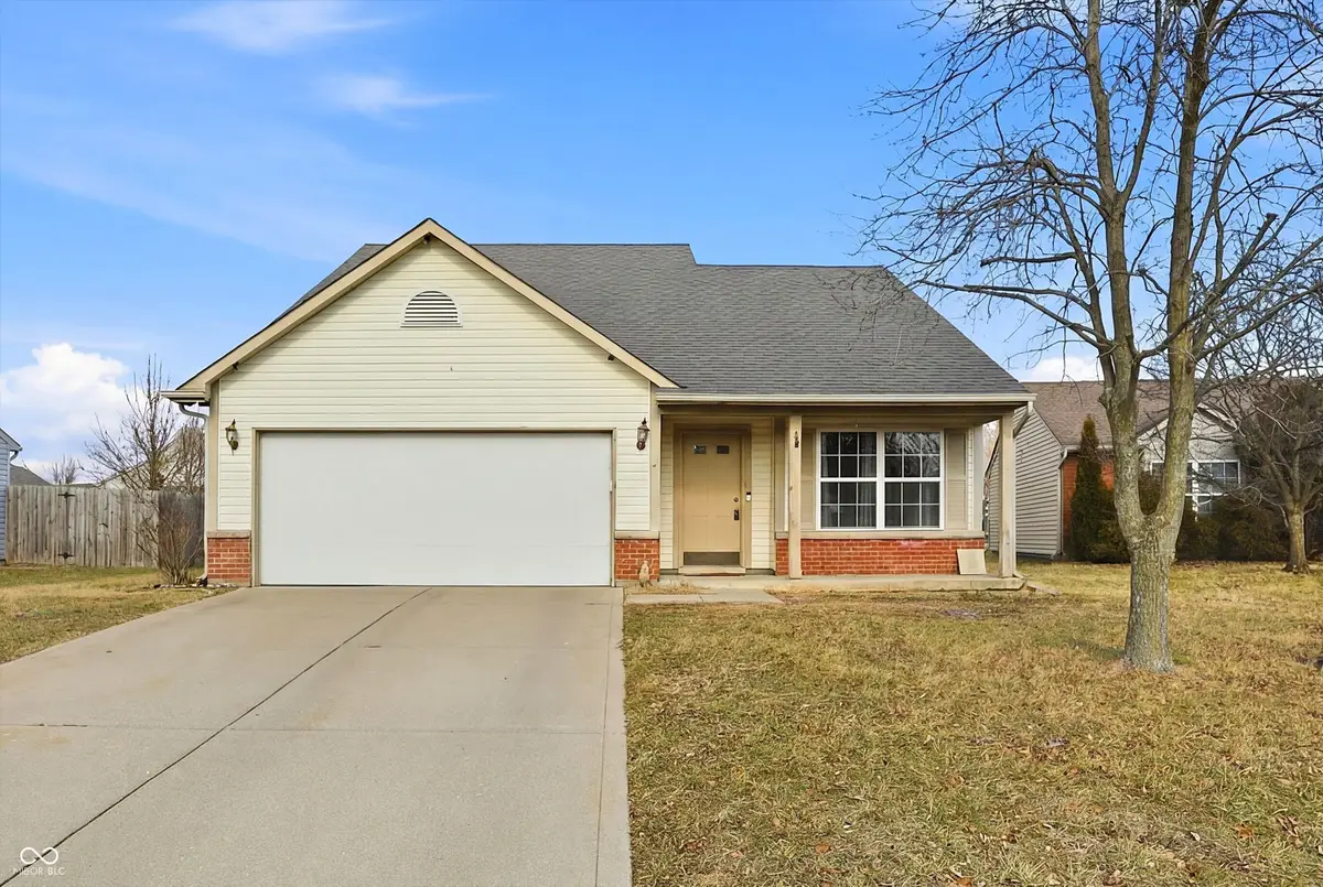 5218 W Hidden Ridge Court, Indianapolis, IN 46221 - Image #1