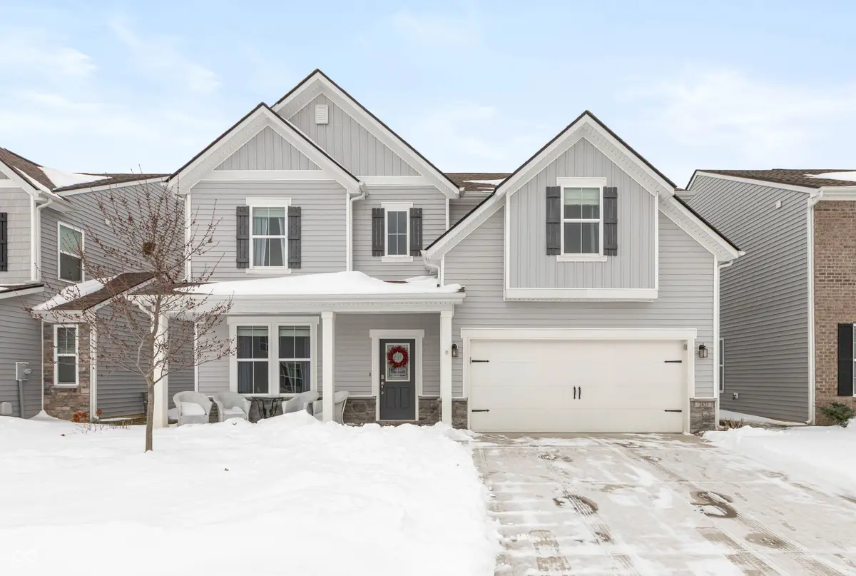 2621 Creek Bank Drive, Columbus, IN 47201 - #1