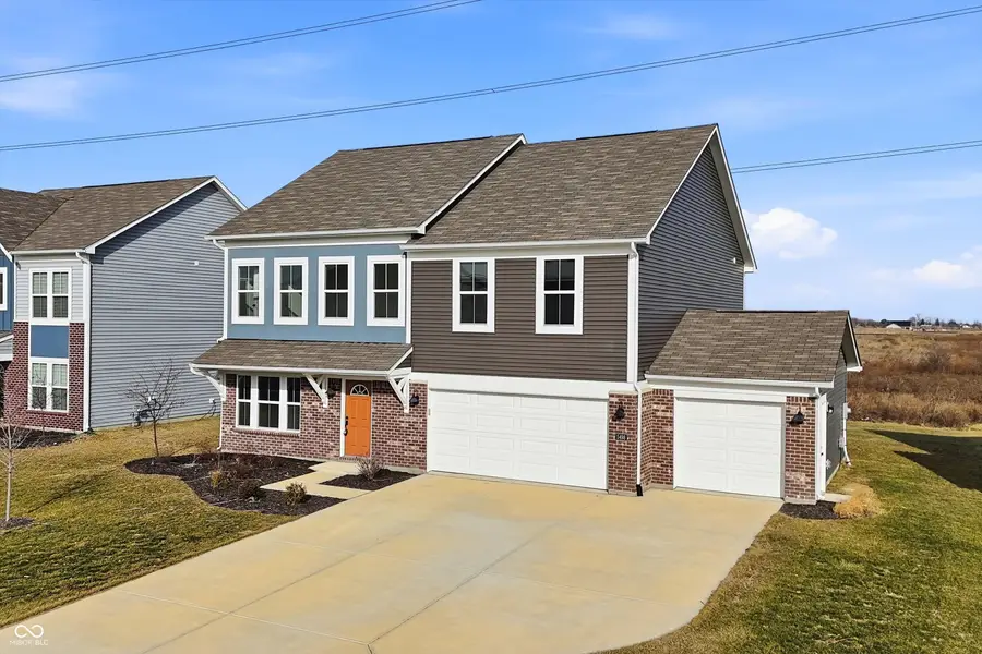 5498 Woods Pointe Drive, McCordsville, IN 46055 - Image #3