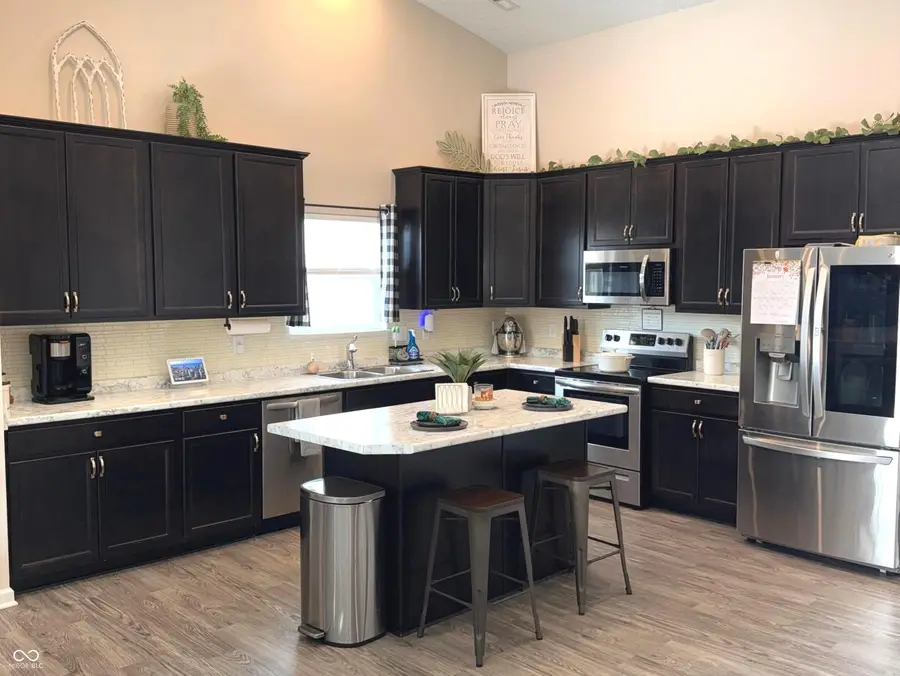 10217 Caprock Canyon Drive, Indianapolis, IN 46229 - Image #2