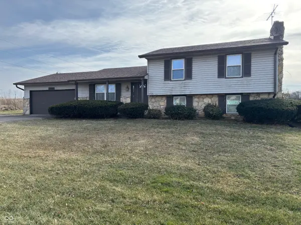 12143 E Oxford Road, Columbus, IN 47203