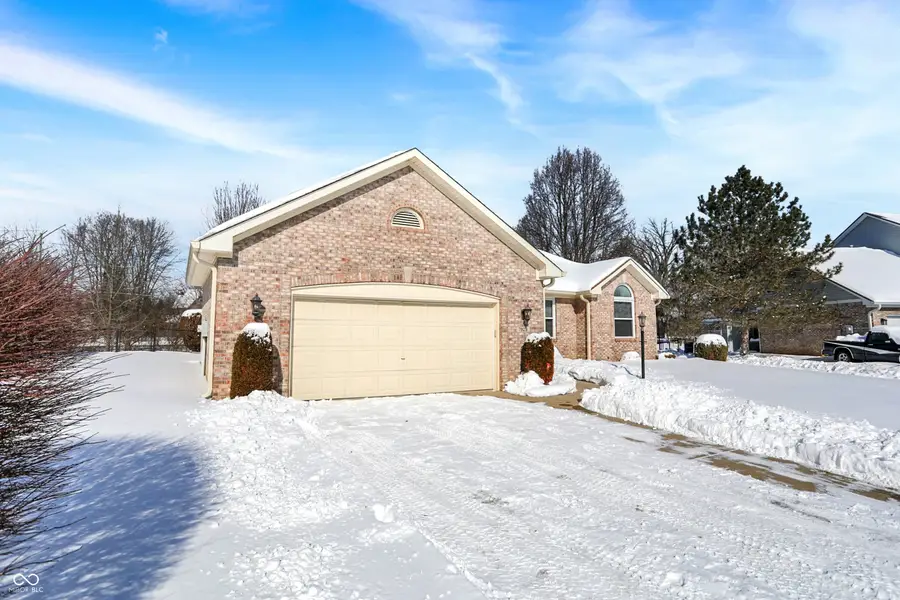 7929 Meadow Bend Circle, Indianapolis, IN 46259 - Image #3