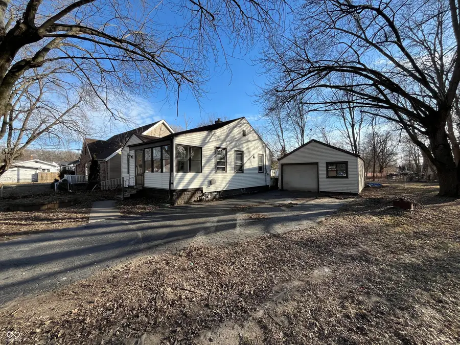 17 W 40th Street, Anderson, IN 46013 - Image #2