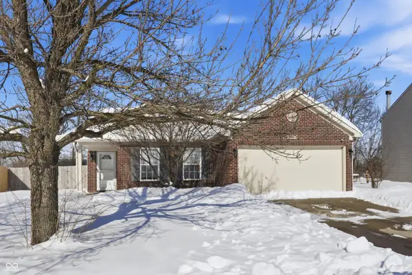 640 Wheat Field Lane, New Whiteland, IN 46184
