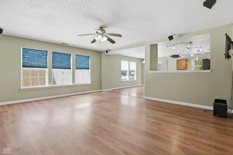 640 Wheat Field Lane, New Whiteland, IN 46184 - Image #3