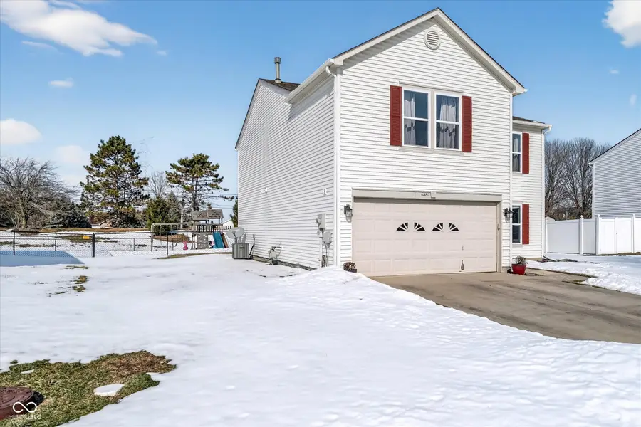 6880 W Kingston Drive, McCordsville, IN 46055 - #3