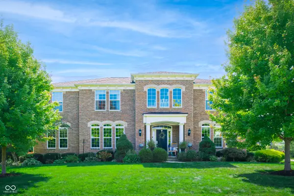 8879 Spring Violet Place, Zionsville, IN 46077