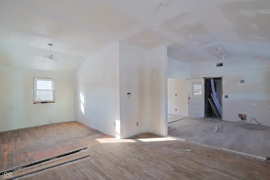 4986 Adkins Street, Columbus, IN 47201 - #2