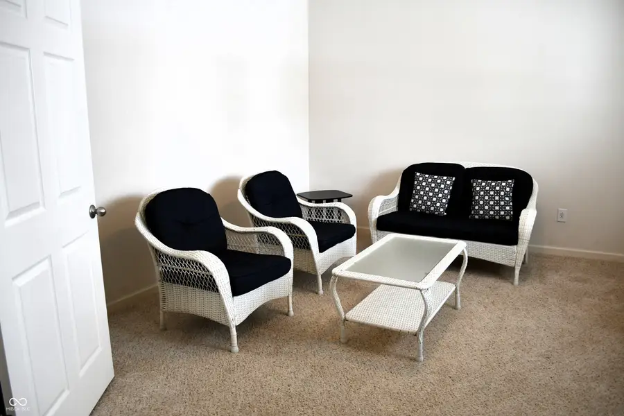 1922 Lakecrest Drive, Columbus, IN 47201 - #3