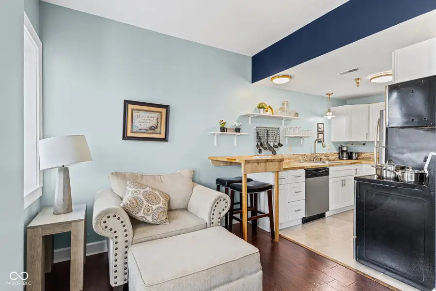 230 E 9th Street #411, Indianapolis, IN 46204 - Image #3