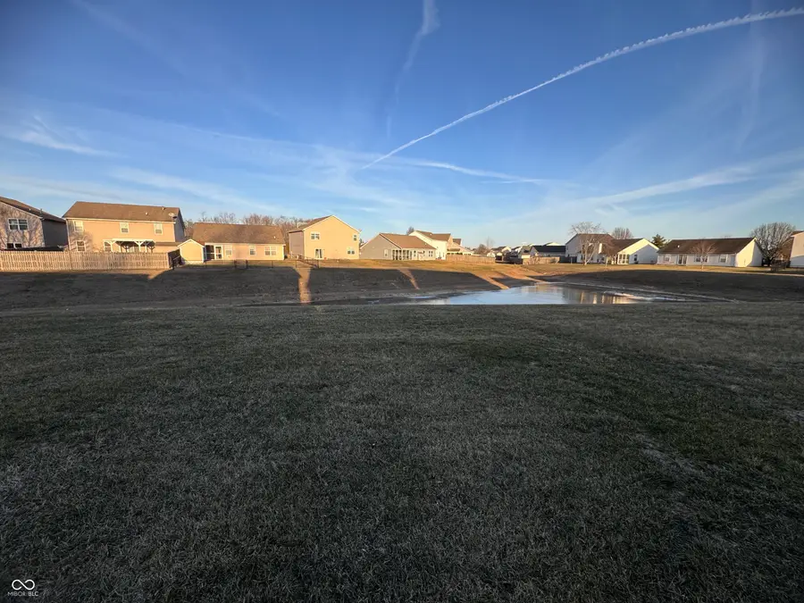 3015 Parkview Drive, Columbus, IN 47201 - #3