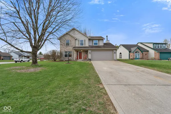 1039 E White Ash Court, Mooresville, IN 46158
