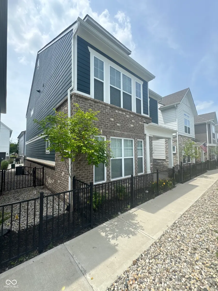 9215 Hawley Drive, Indianapolis, IN 46216 - Image #3