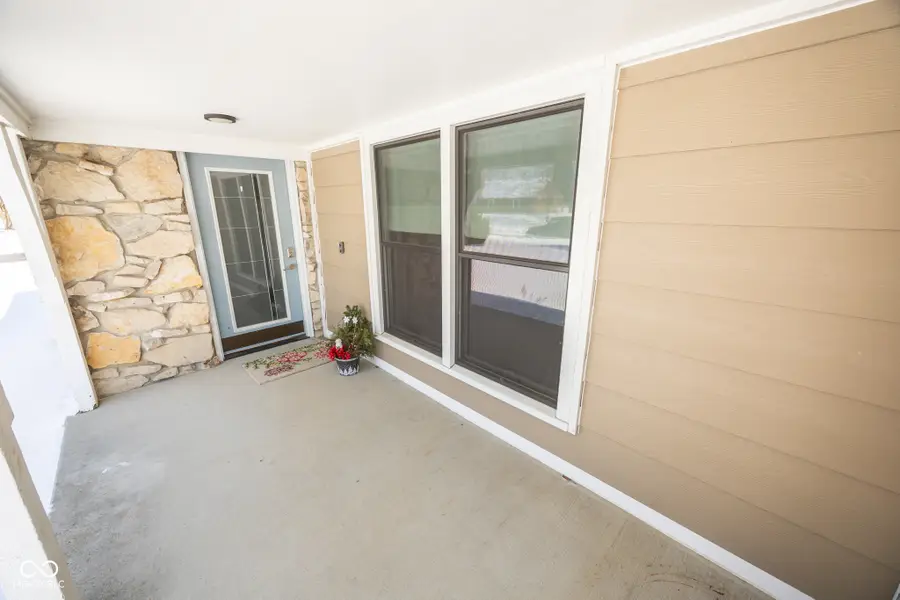 1055 Arroyo Road, Greenwood, IN 46143 - Image #2