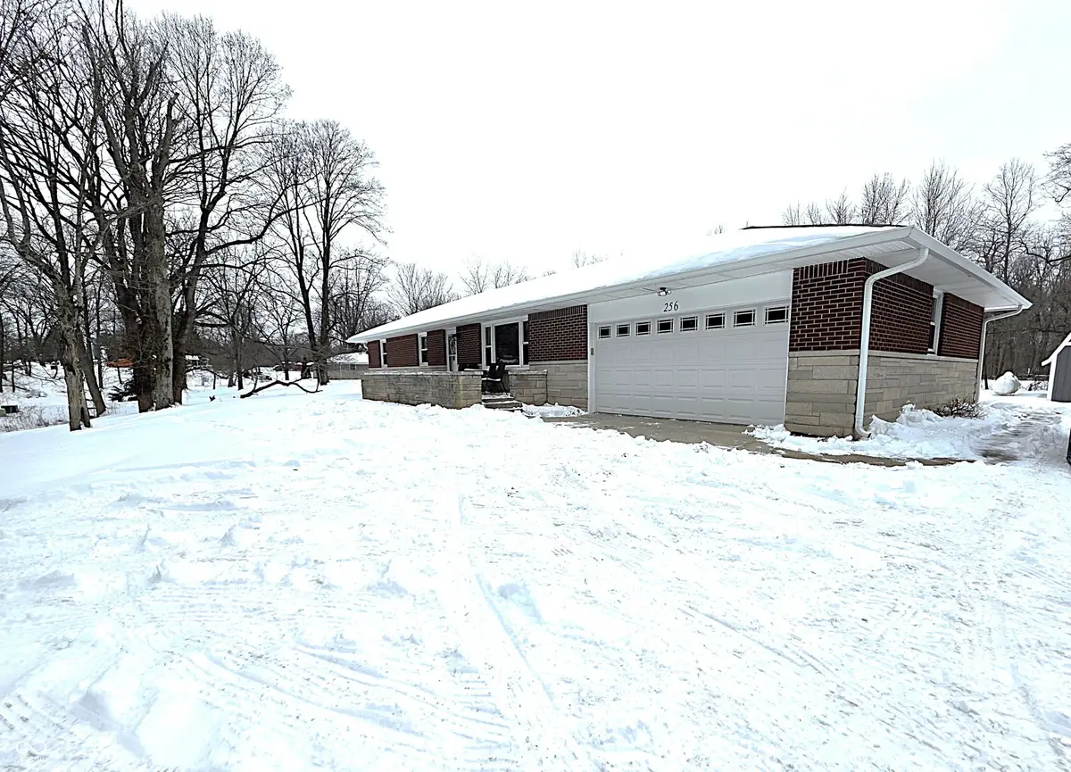 256 E County Road 200 S, Danville, IN 46122 - #1