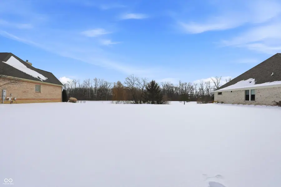 11995 Edgefield Drive, Fishers, IN 46037 - Image #2