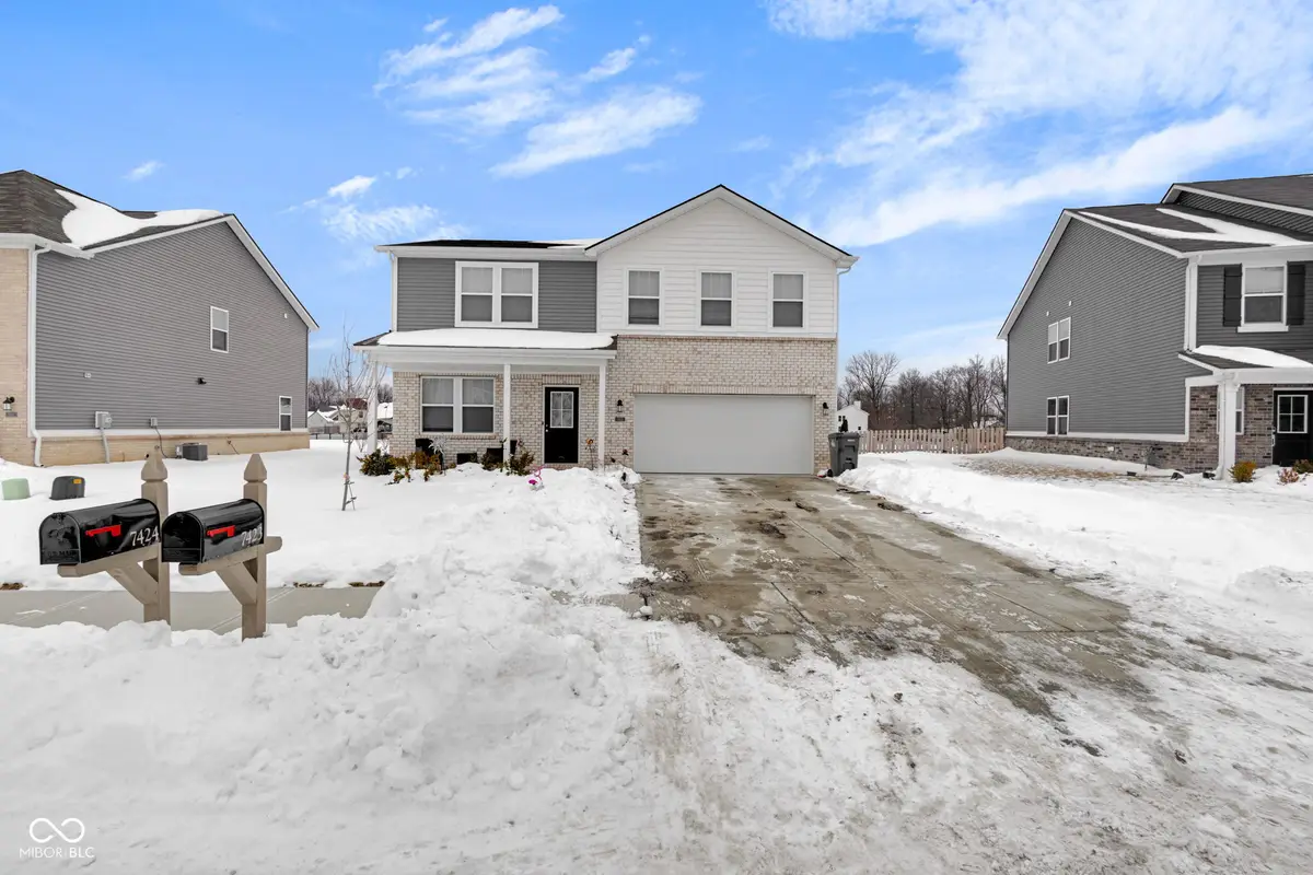 7423 Manor Lake Lane, Indianapolis, IN 46268 - Image #1