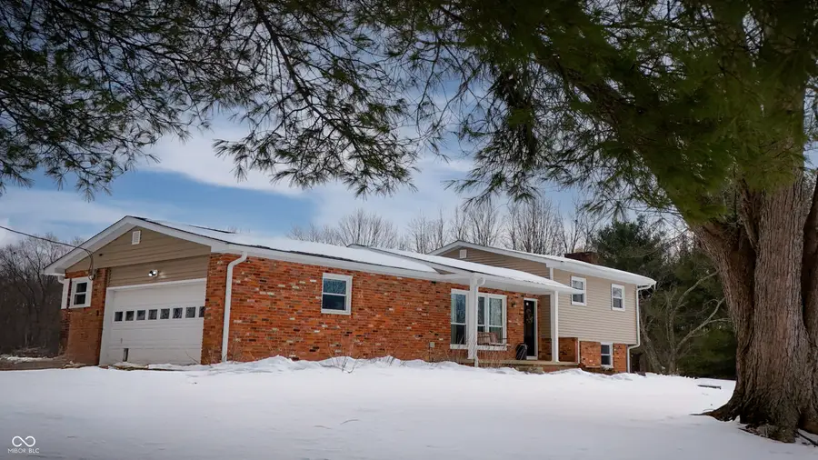 8357 N County Road 300 W, Seymour, IN 47274 - #3