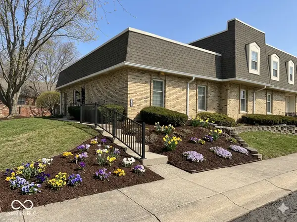 1310 Kings Cove Court, Indianapolis, IN 46260