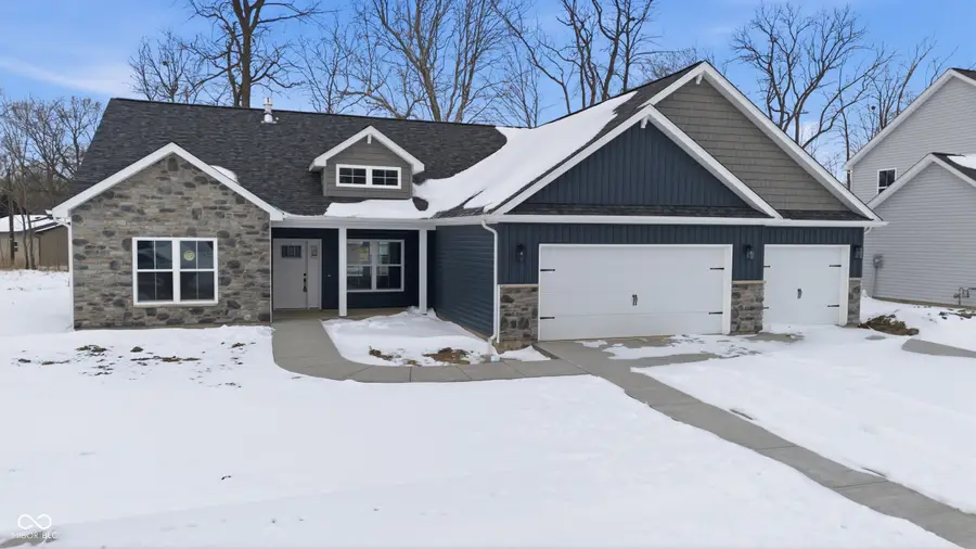 902 S Hoke Avenue, Frankfort, IN 46041 - #2