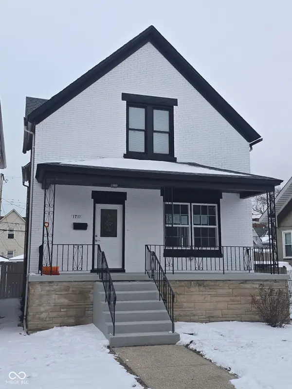 1711 Central Avenue, Whiting, IN 46394