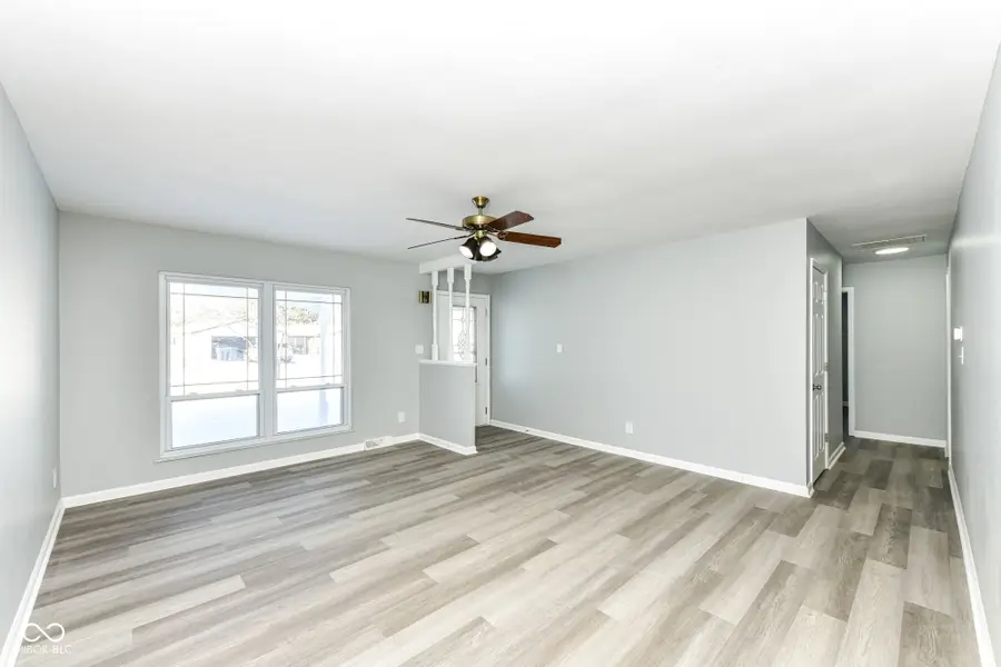 435 Southlane Drive, Whiteland, IN 46184 - Image #3